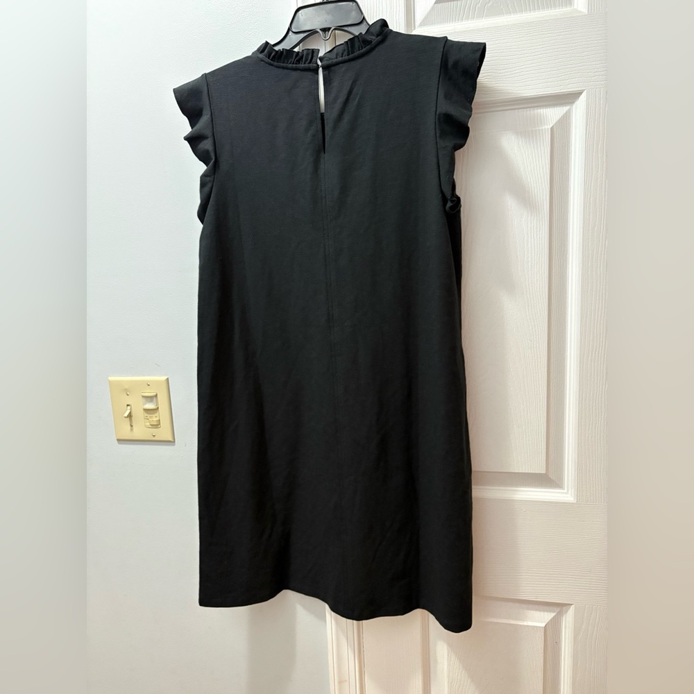 Lilla P Black Ruffle Detail Sleeveless Dress Size Medium NWT - Picture 2 of 6